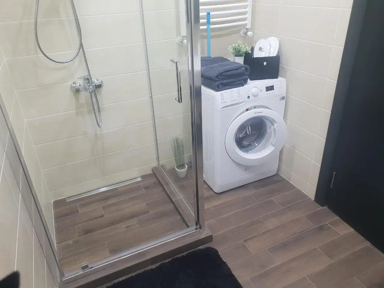 Sol'S M2 White Modern Apartments Tbilisi 0*,