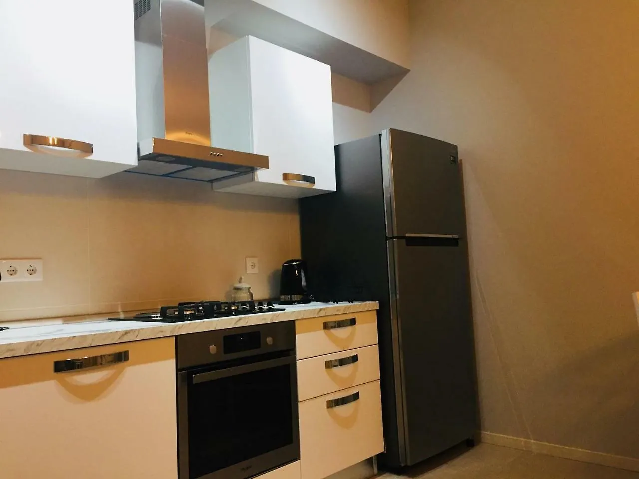 Sol'S M2 White Modern Apartments Tbilisi