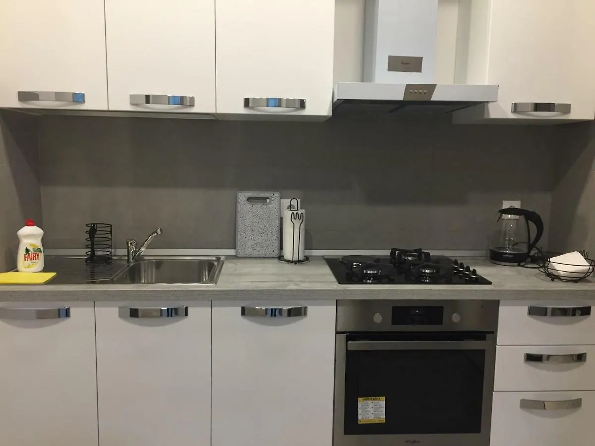Sol'S M2 White Modern Apartments Тбилиси